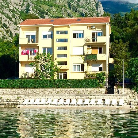 Apartment Ivanisevic 2 Kotor Luaran gambar