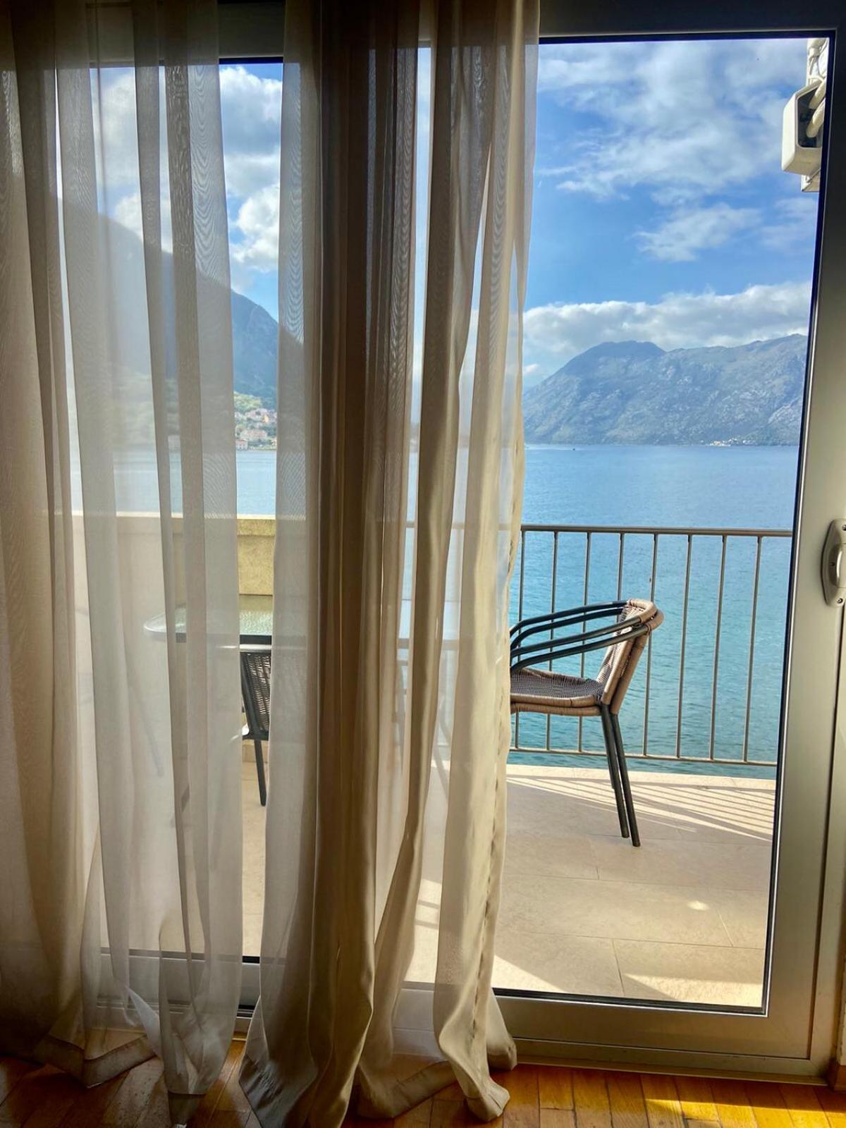 Apartment Ivanisevic 2 Kotor Luaran gambar
