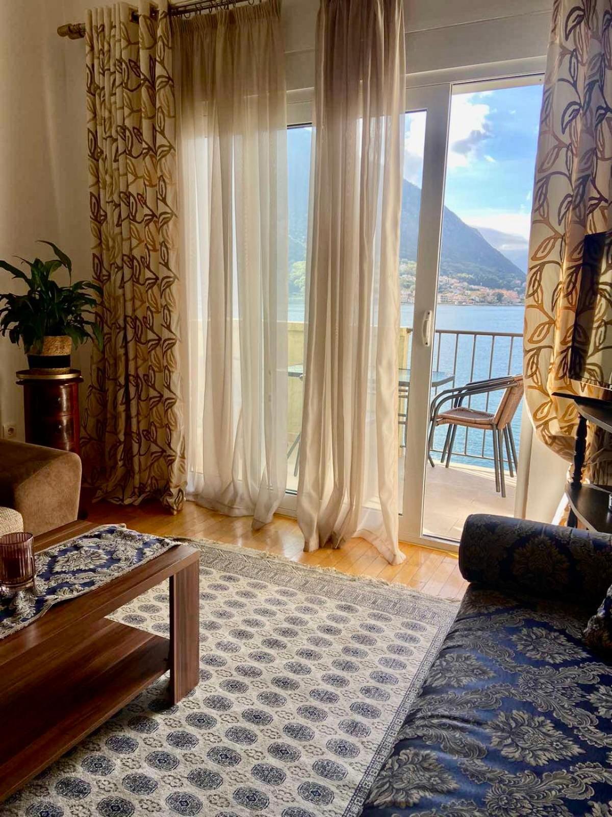 Apartment Ivanisevic 2 Kotor Luaran gambar