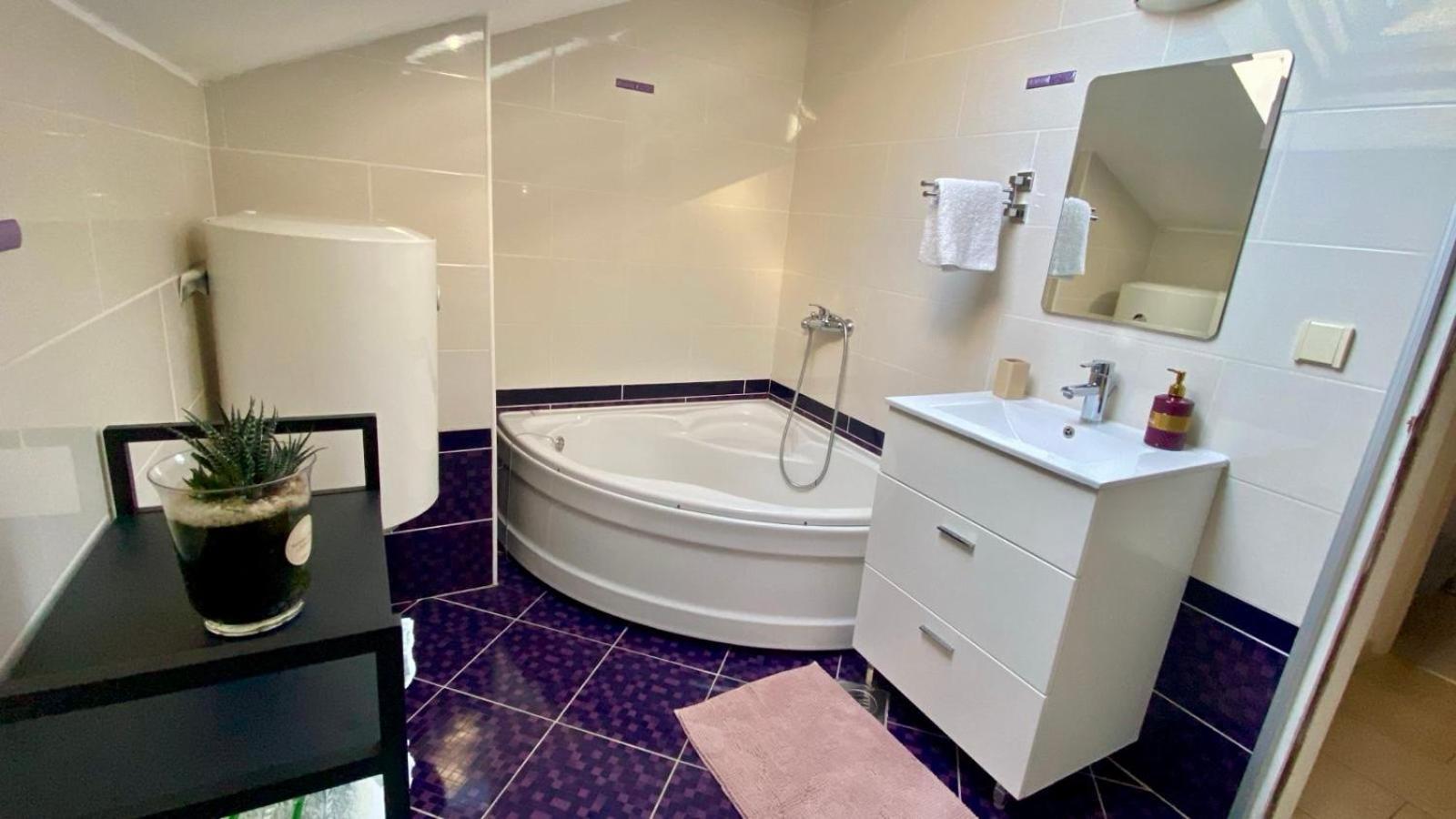 Apartment Ivanisevic 2 Kotor Luaran gambar