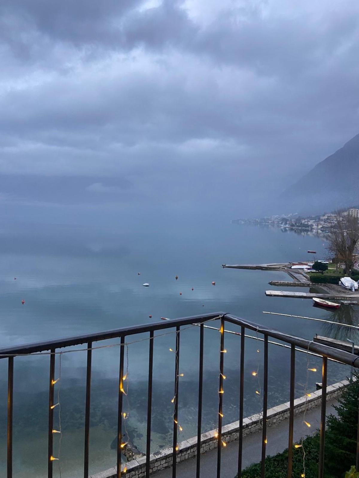 Apartment Ivanisevic 2 Kotor Luaran gambar