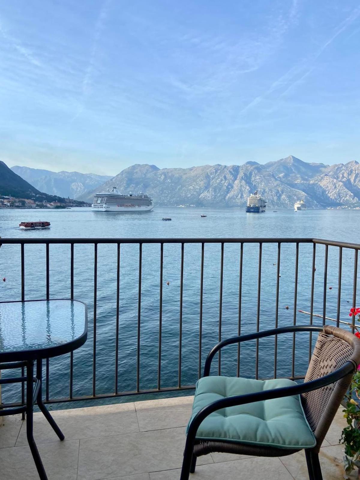 Apartment Ivanisevic 2 Kotor Luaran gambar