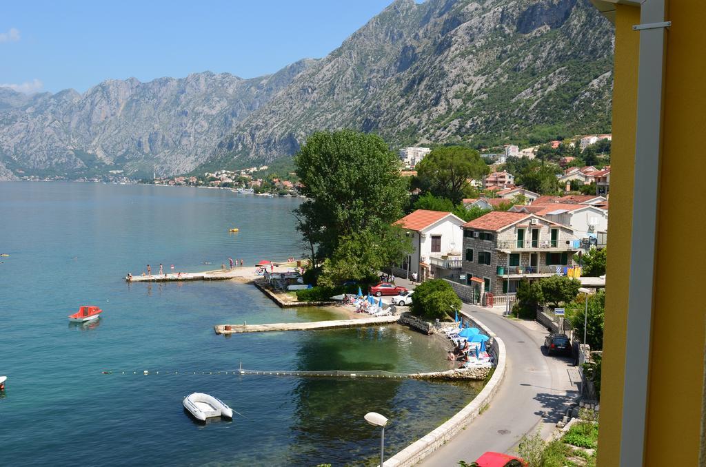 Apartment Ivanisevic 2 Kotor Luaran gambar
