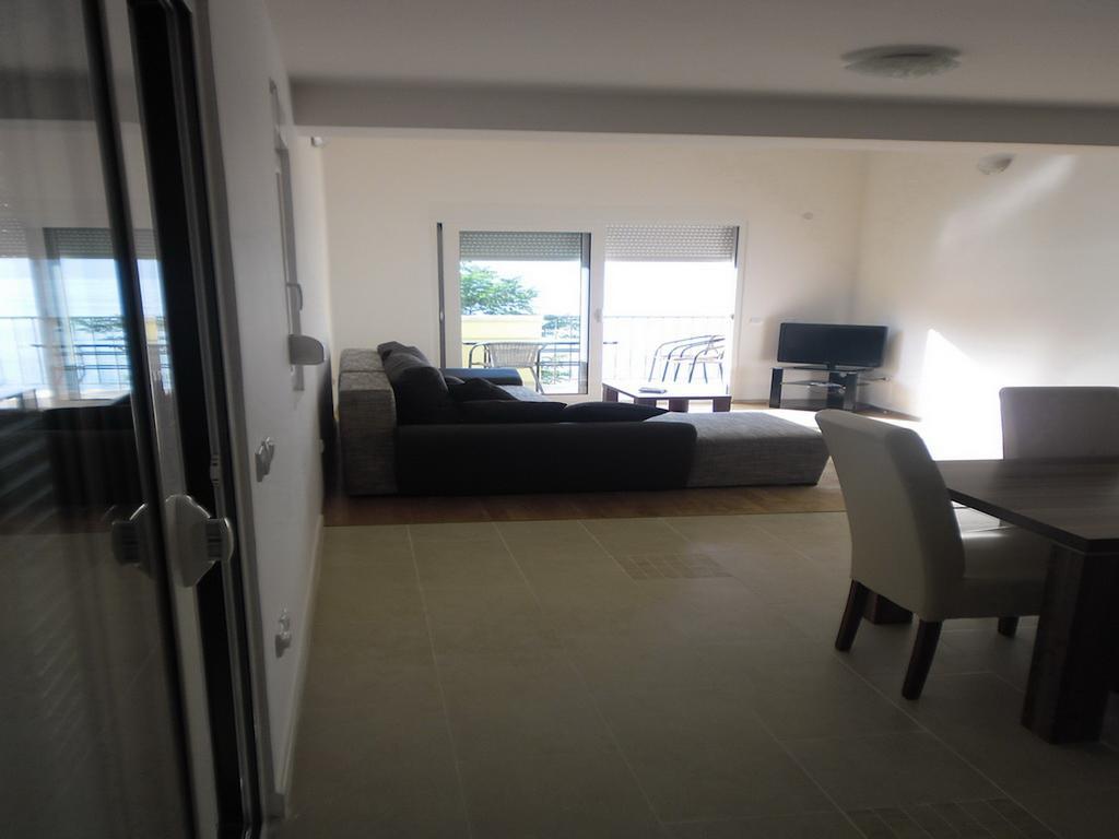 Apartment Ivanisevic 2 Kotor Luaran gambar